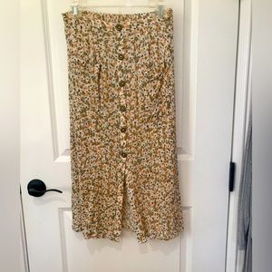 Patrons of peace floral skirt size S